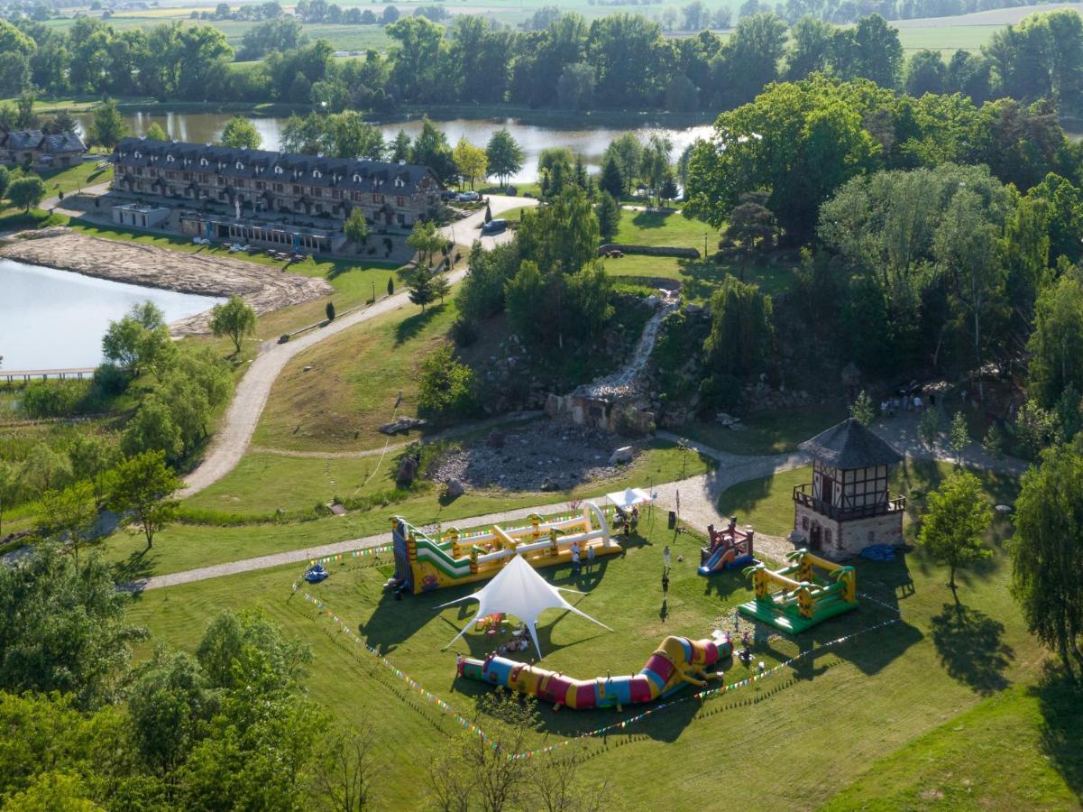 Milocin Park Centrum Wypoczynkowo-Konferencyjne Pierwoszow Buitenkant foto